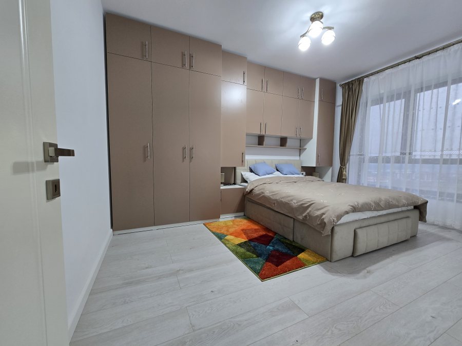 3 camere decomandat PRIMA INCHIRIERE 