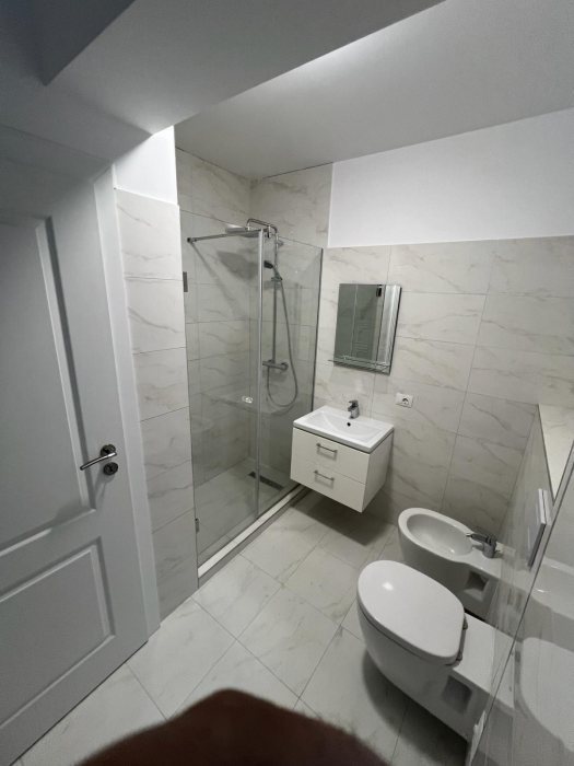 3 camere + garaj + boxă- Pepinierei 