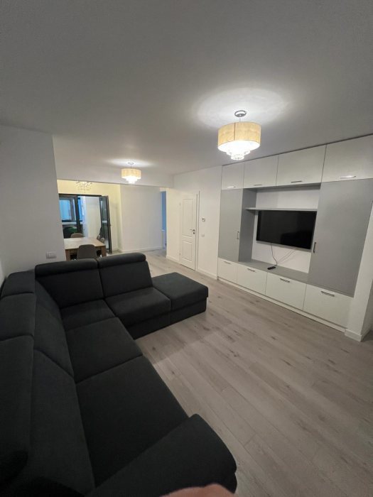 3 camere + garaj + boxă- Pepinierei 