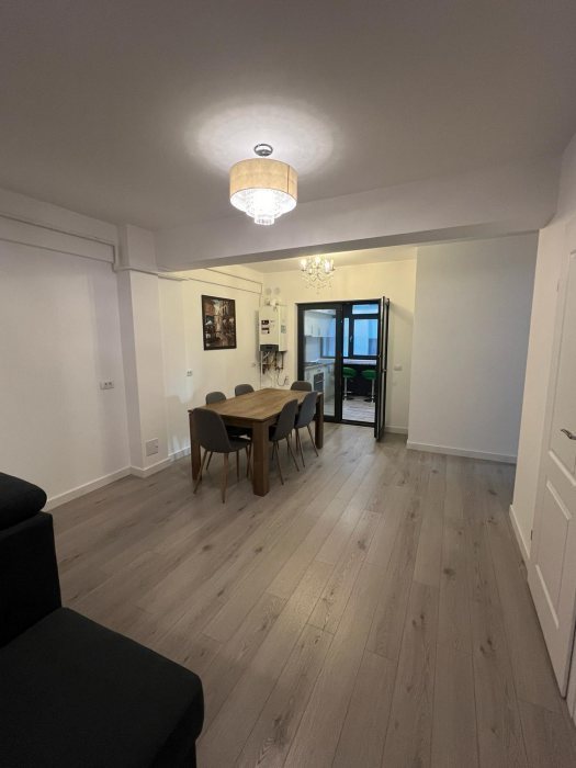 3 camere + garaj + boxă- Pepinierei 