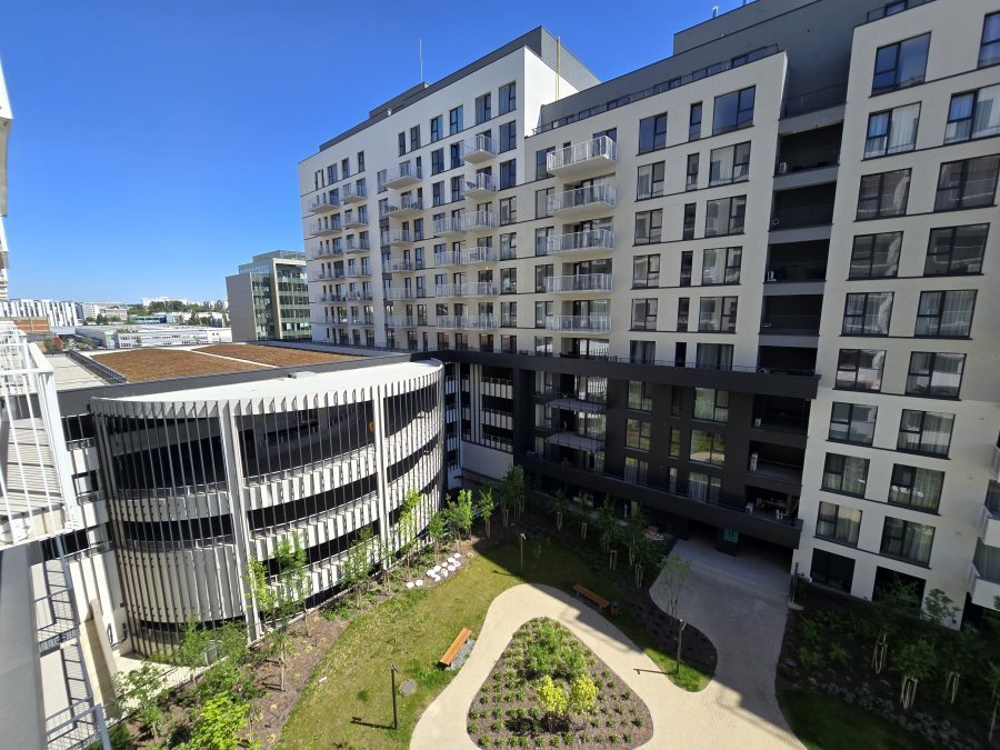 3 camere Silk District 