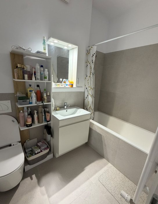 3 camere Silk District 