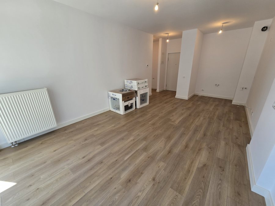 3 camere Silk District 