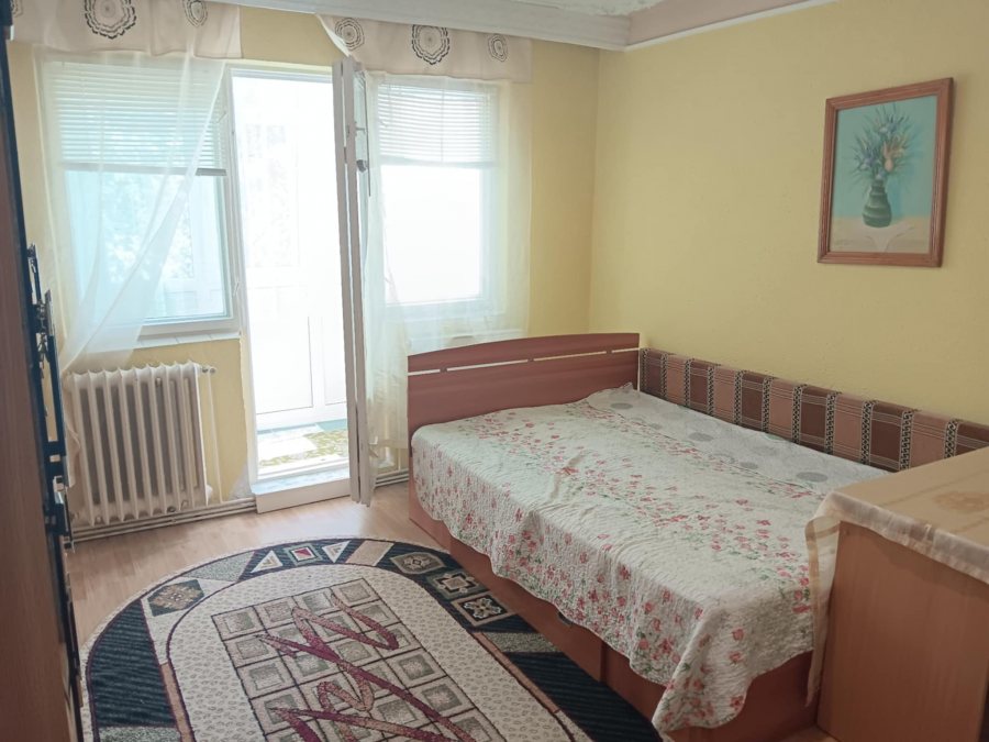 Dacia LIDL apartament 1 camera decomandat 35 mp cu CT
