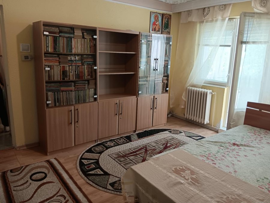 Dacia LIDL apartament 1 camera decomandat 35 mp cu CT