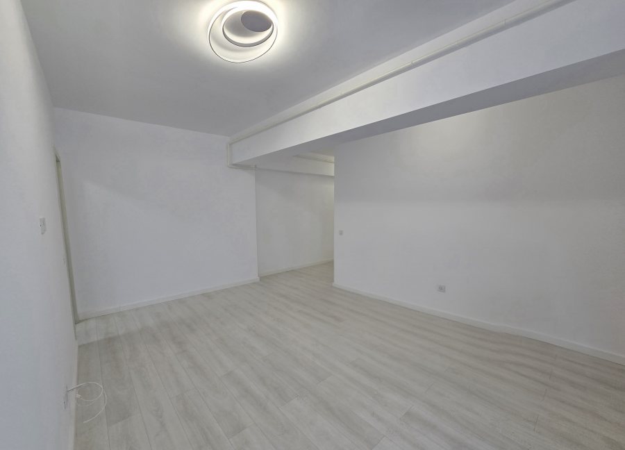 Apartament+ parcare Sivco