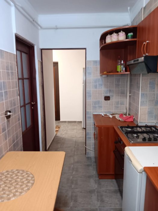 Gara Arcu apartament 1 camera decomandat 45 mp cu CT