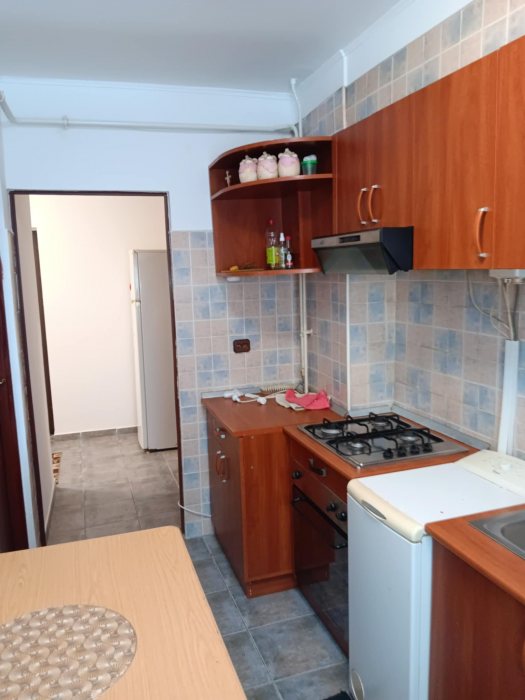 Gara Arcu apartament 1 camera decomandat 45 mp cu CT