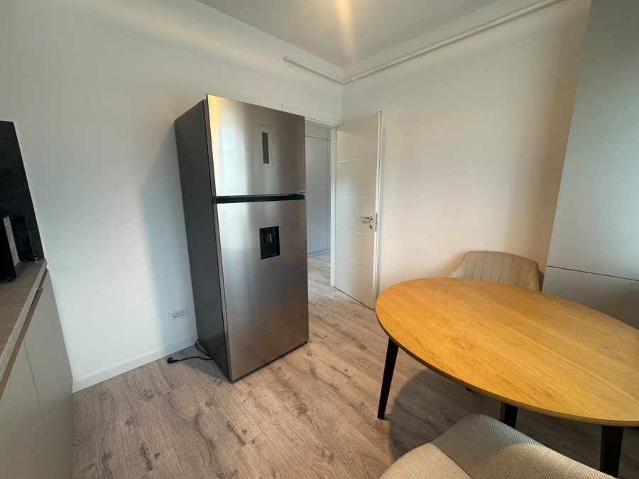 Apartament de inchiriat, o camera, semidecomandat, 43 mp, Manta Rosie