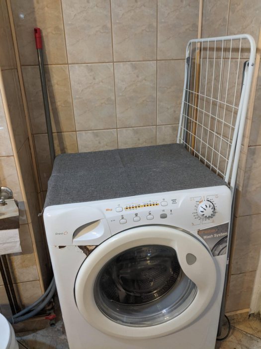 Alexandru Cel Bun Pasarela Octav Bamcila apartament 1 camera decomandat 43 mp cu CT