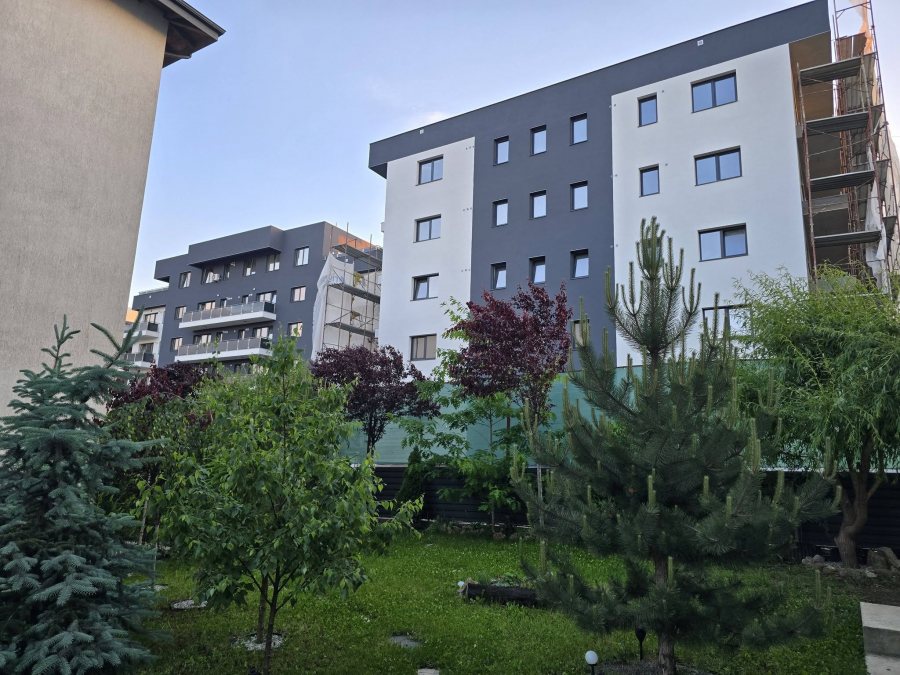 APARTAMENT 1 CAMERA D.76000 EURO 42 MP BL.NOU INTABULAT