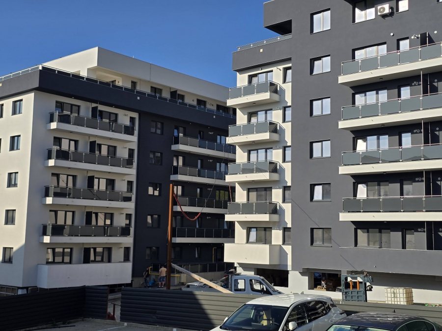 APARTAMENT 1 CAMERA D.76000 EURO 42 MP BL.NOU INTABULAT
