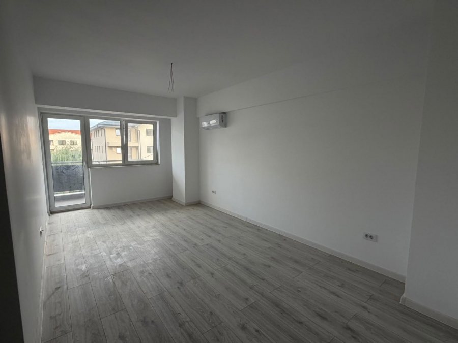 Apartament nou, 1 camera D 42 mp 75600 Euro intabulat