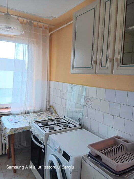 Alexandru Cel Bun Piata Voievozilor apartament 2 camere decomandat 56 mp cu CT