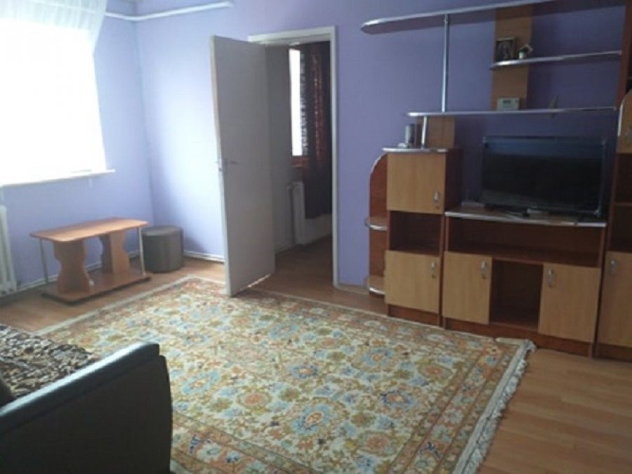 Alexandru Cel Bun Liceul Miron Costin apartament 2 camere 47 mp cu CT
