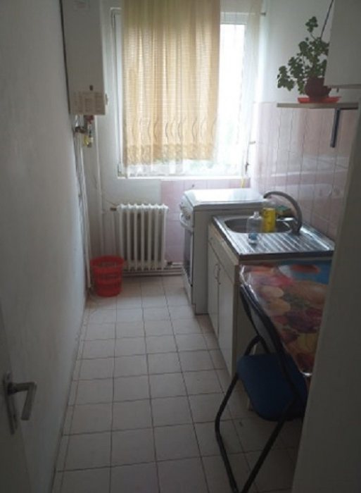 Alexandru Cel Bun Liceul Miron Costin apartament 2 camere 47 mp cu CT