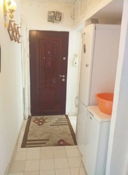 Alexandru Cel Bun Liceul Miron Costin apartament 2 camere 47 mp cu CT