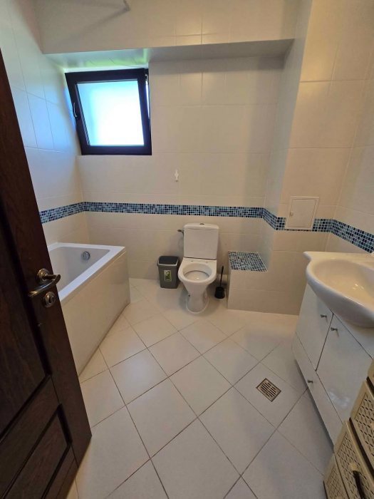 2 camere decomandat Bucium
