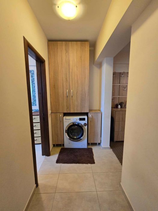 2 camere decomandat Bucium