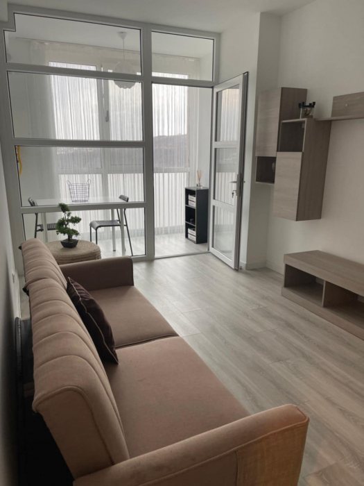 Capat Cuc Cartierul Visoianu apartament 2 camere 45 mp cu CT bloc nou