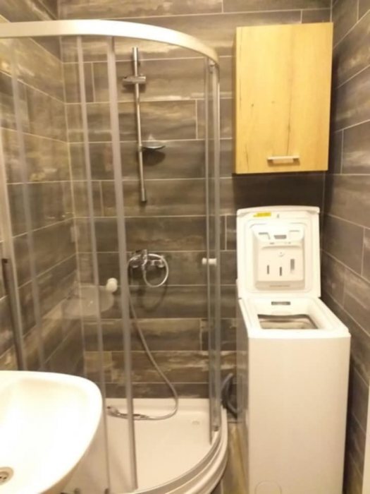 Capat Cuc Cartierul Visoianu apartament 2 camere 45 mp cu CT bloc nou