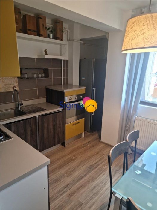 Apartament 2 camere decomandat, cu  loc de parcare 