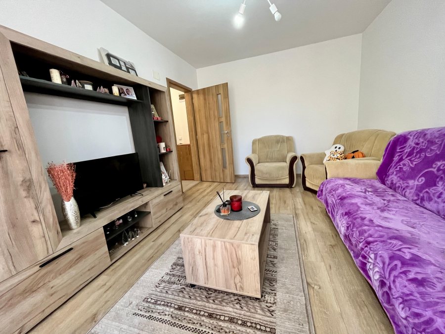 Apartament de inchiriat, 2 camere, decomandat, 50 mp, CUG