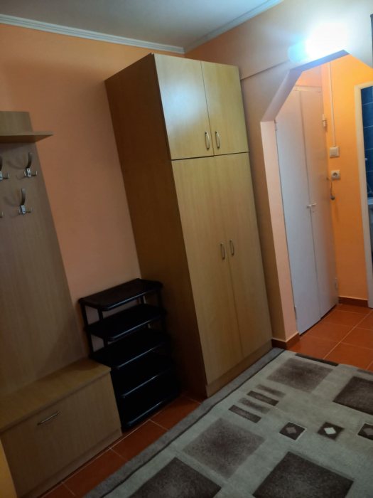 Dacia Scoala George  Cosbuc apartament 2 camere decomandat 52 mp cu CT