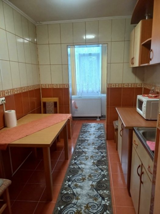 Dacia Scoala George  Cosbuc apartament 2 camere decomandat 52 mp cu CT