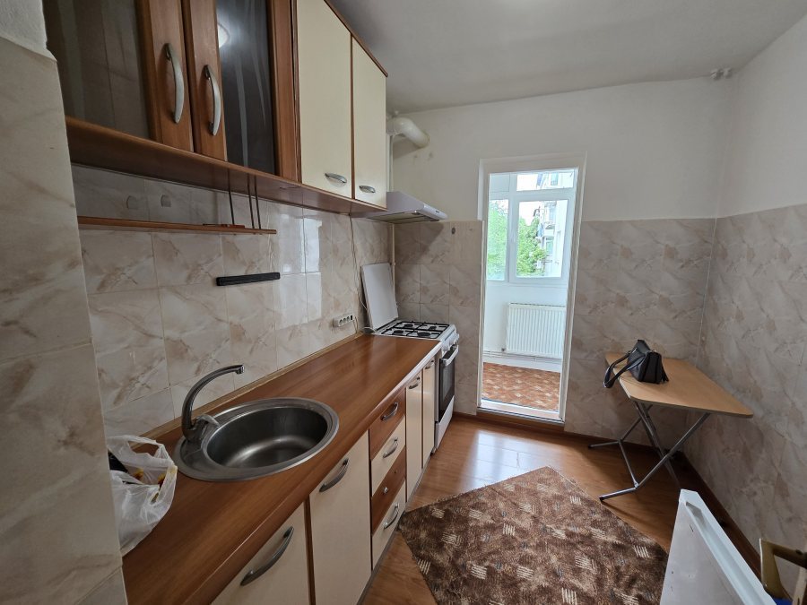 2 camere decomandat Galata 