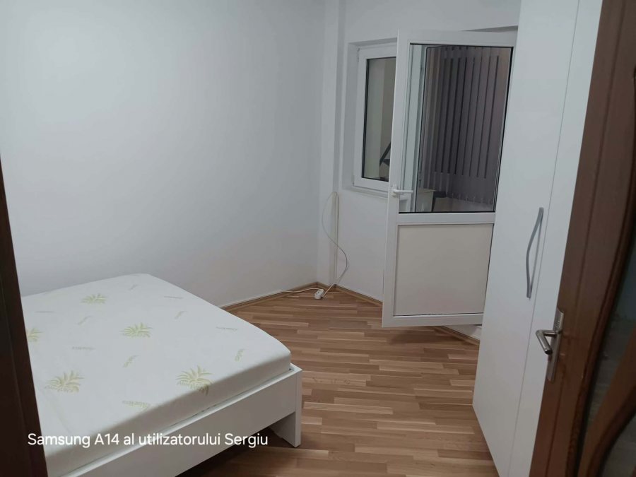 Nicolina Scoala Alecu Russo apartament 2 camere decomandat 56 mp cu CT