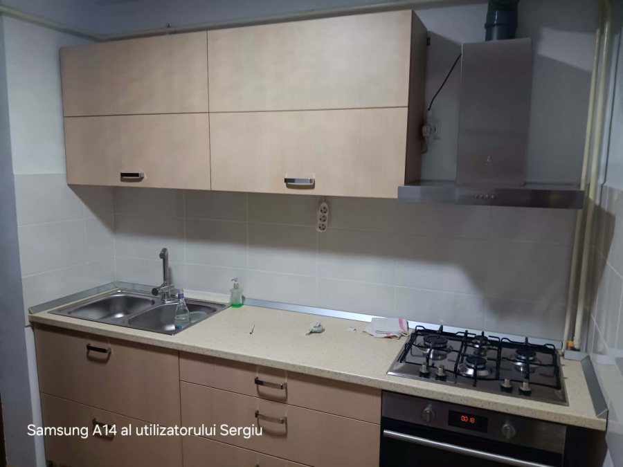 Nicolina Scoala Alecu Russo apartament 2 camere decomandat 56 mp cu CT