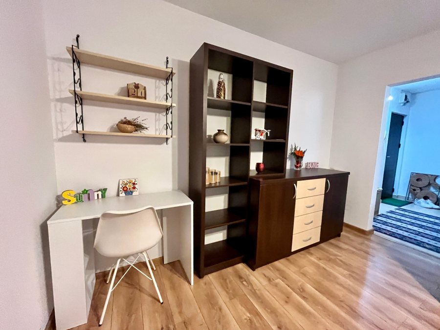 Apartament de inchiriat, 2 camere, semidecomandat, 56 mp, Podu Ros