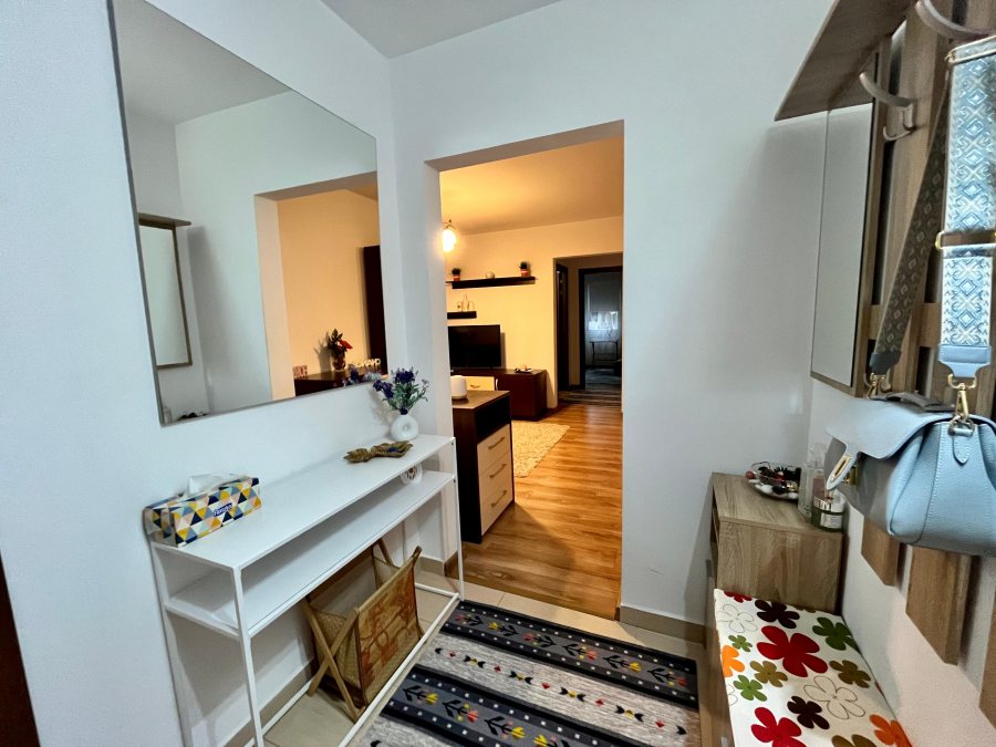 Apartament de inchiriat, 2 camere, semidecomandat, 56 mp, Podu Ros