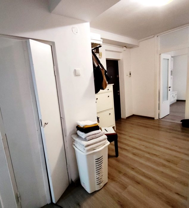 2 camere decomandat - bloc 2002