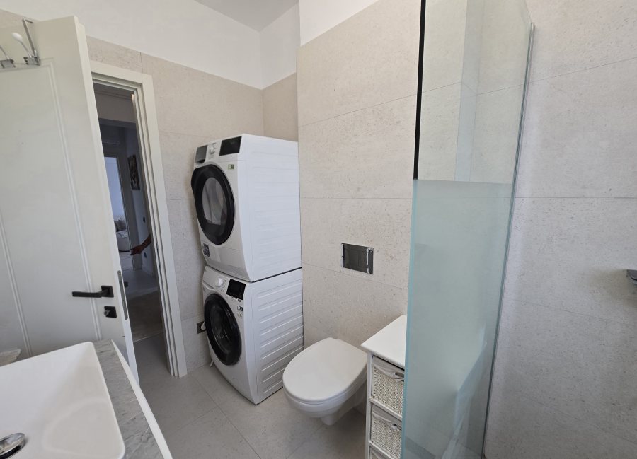 2 camere decomandat Sivco Galata
