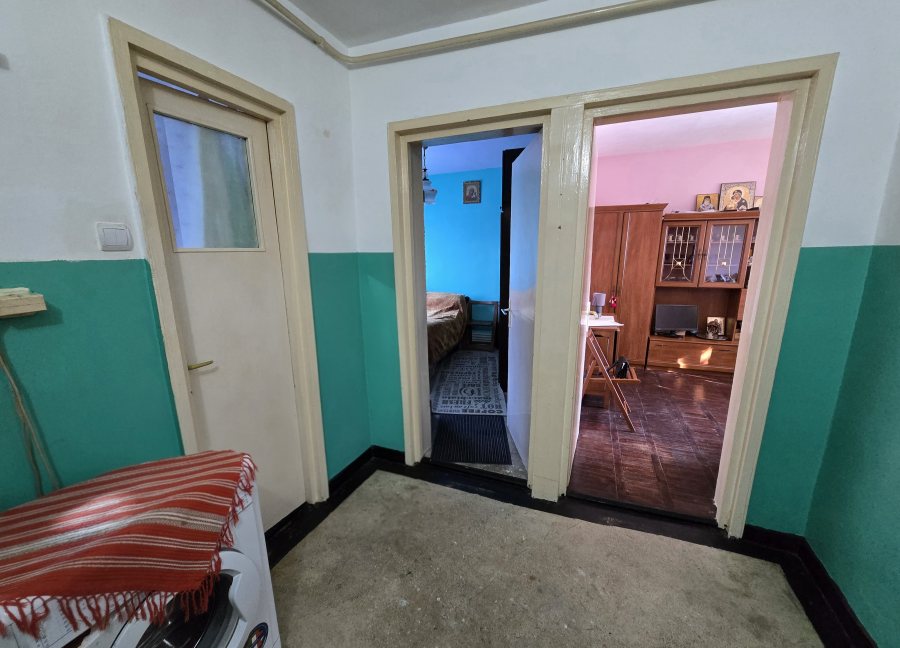 2 camere decomandat Miroslava 54000 euro 