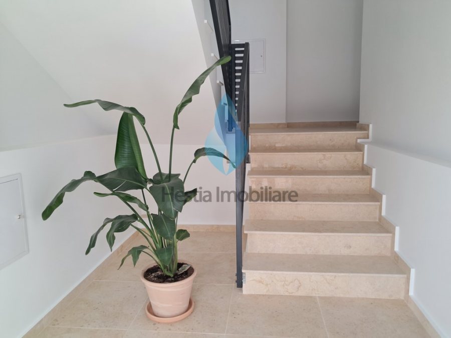 Apartament cu doua camere decomandat, Pacurari.