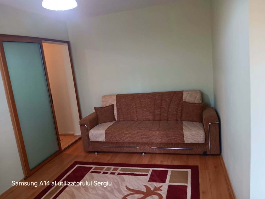 Alexandru Cel Bun piata Voievozilor apartament 3 camere 55 mp cu CT