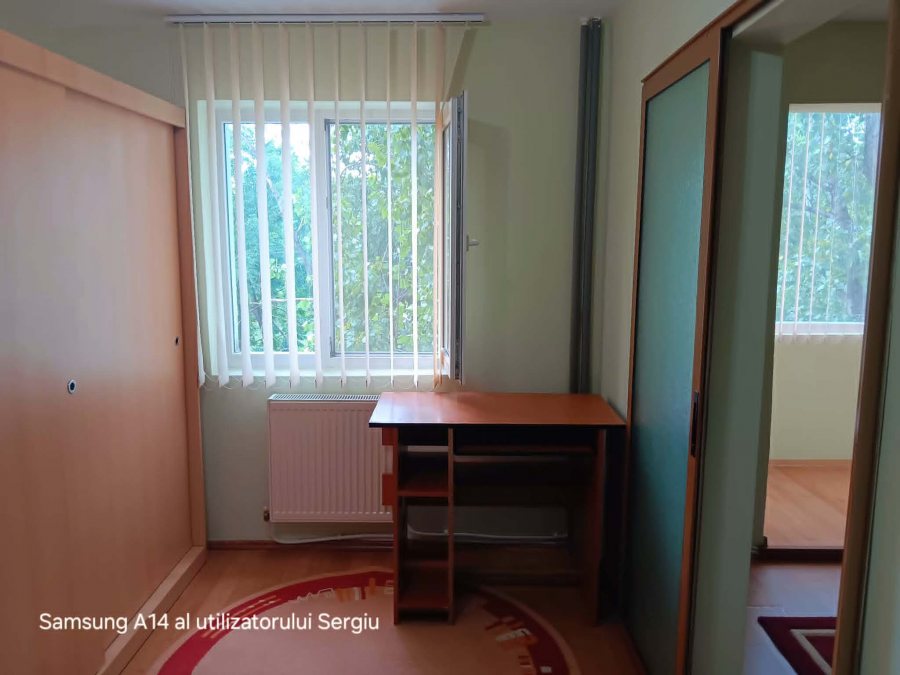 Alexandru Cel Bun piata Voievozilor apartament 3 camere 55 mp cu CT