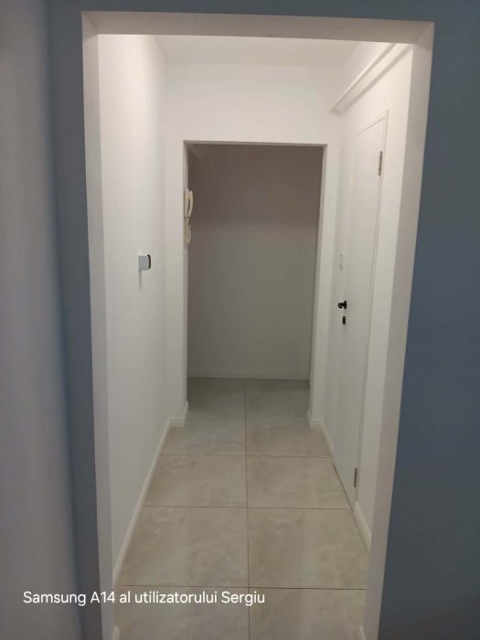 Alexandru Cel Bun Liceul Miron Costin apartament 3 camere 52 mp cu CT