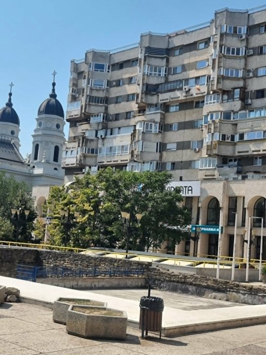 Închiriere, Centru Iasi, apartament 3 camere decomandat, renovat