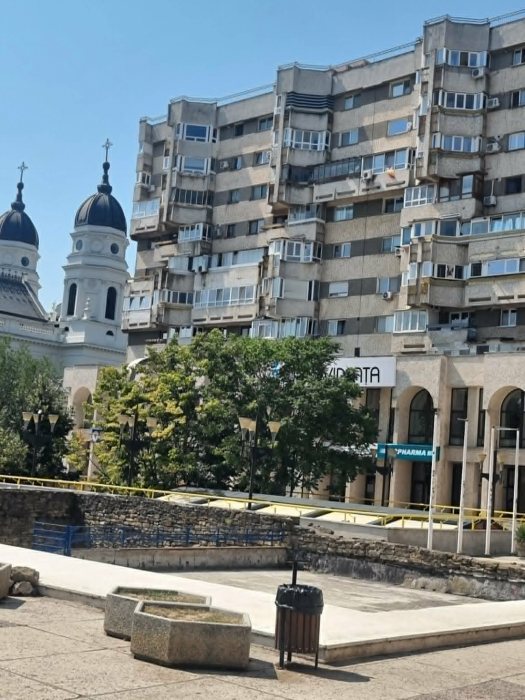 Închiriere, Centru Iasi, apartament 3 camere decomandat, renovat