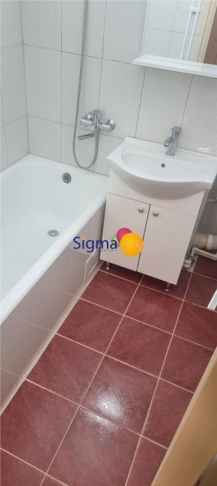 Închiriere, Centru Iasi, apartament 3 camere decomandat, renovat