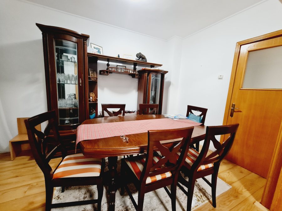 Apartament Premium 3 Camere Decomandate 108 MP – Piața Unirii