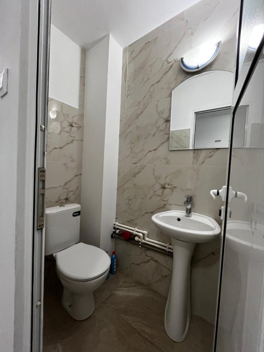 Apartament de inchiriat, 3 camere, decomandat, 80 mp, CUG