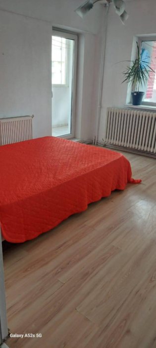 Pacurari OMV apartament 3 camere decomandat 70 mp cu CT