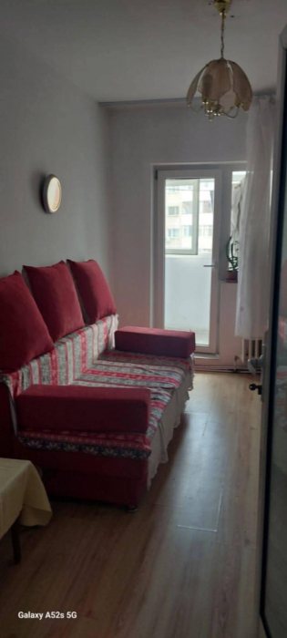 Pacurari OMV apartament 3 camere decomandat 70 mp cu CT