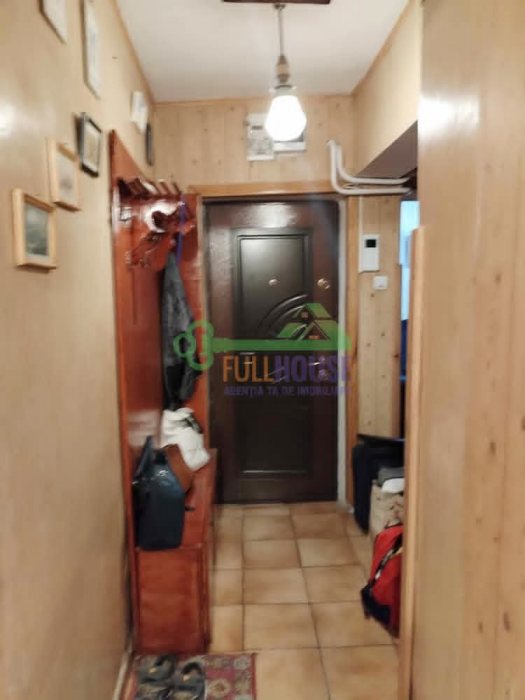 Podu Ros Palas apartament 3 camere decomandat 70 mp cu CT