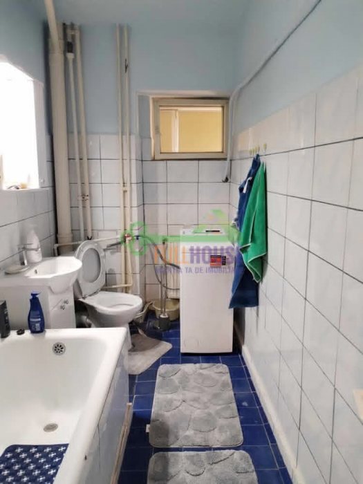 Podu Ros Palas apartament 3 camere decomandat 70 mp cu CT
